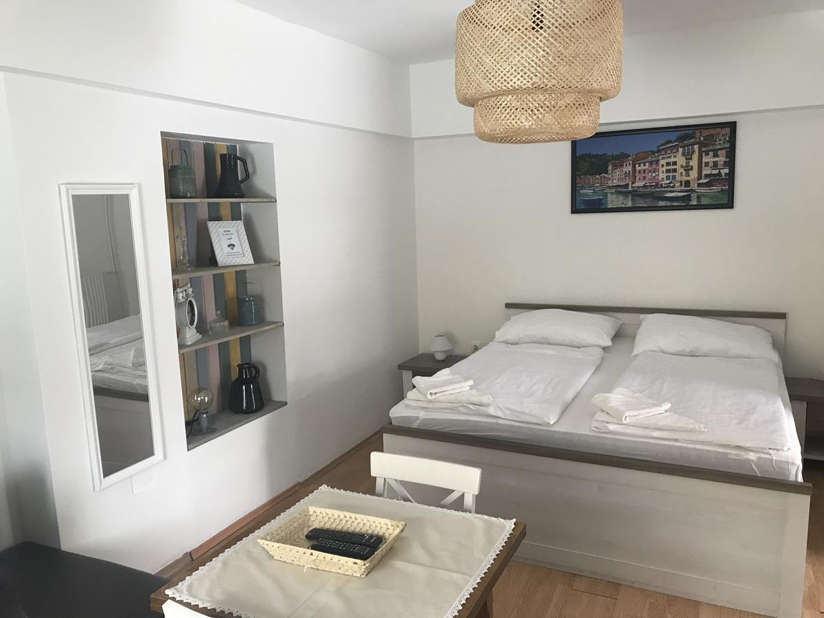 Home Sweet Apartment Buk Luaran gambar